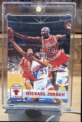 1993-94 Hoops Michael Jordan #28 Bulls